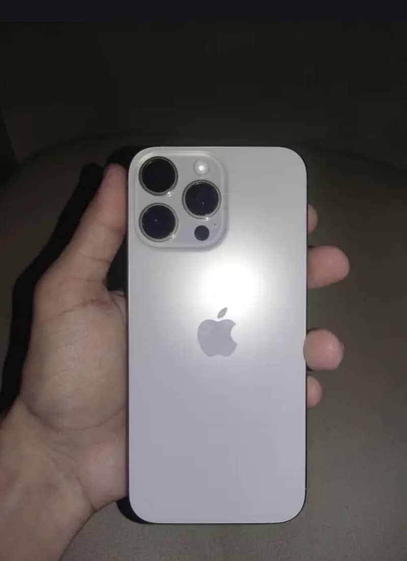iPhone 16 Pro Max 0