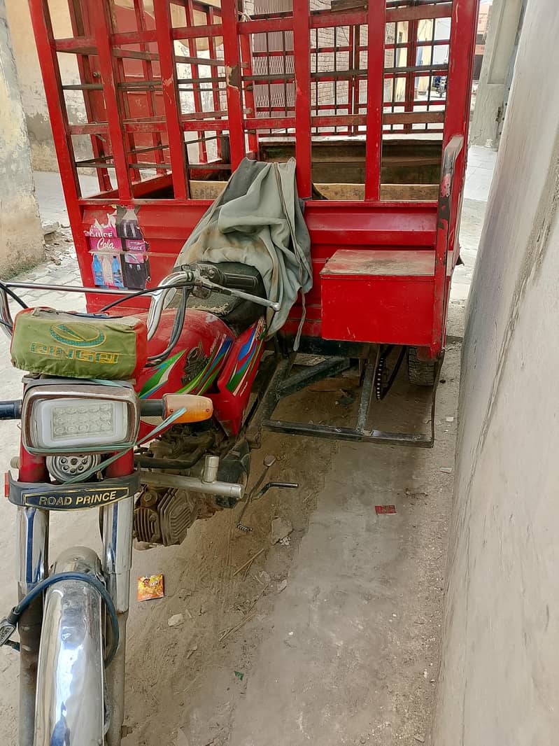 loader rickshaw 3