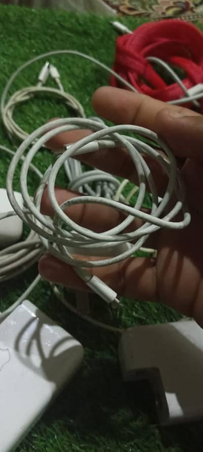 GENUINE C TO LIGHTNRING with logo