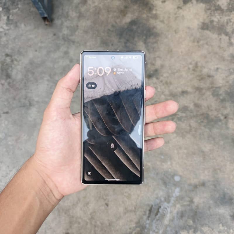 Google Pixel 7a 1