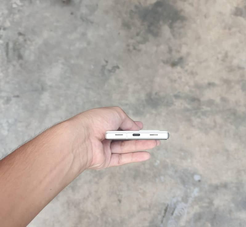 Google Pixel 7a 3