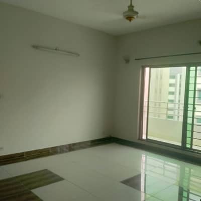10 Marla 3-Bed Luxury 2nd Floor Apartment for Rent in Askari 11 Lahore | Prime Location