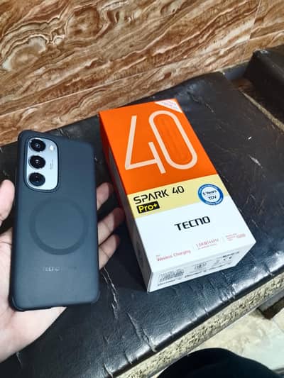 Tecno Spark 40 pro plus
