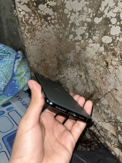 Iphone 11 pro max pta approvee 10/10 condition waterpack