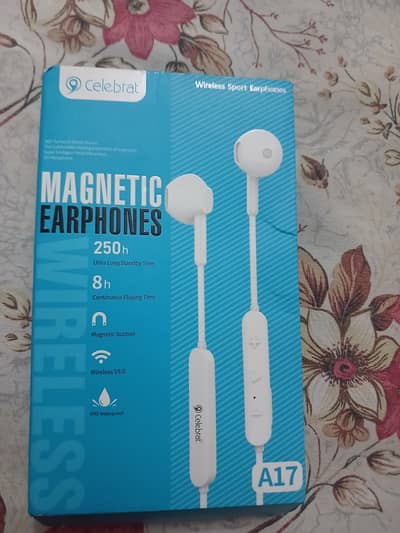 MAGNETIC EARPHONE CELEBRAT BRAND
