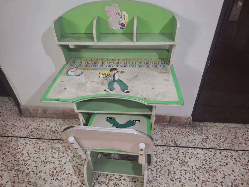kids study table 1