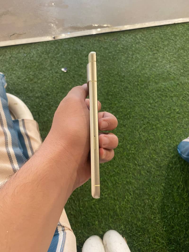 Google Pixel 7 5