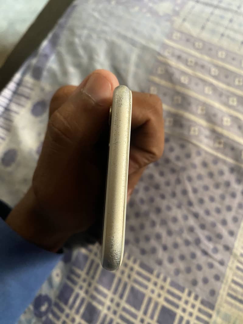 Apple iPhone 6 5