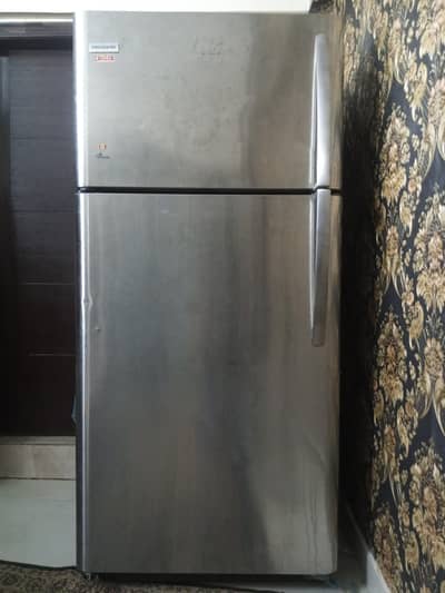 FRIGIDAIRE Used Refrigerator for Sale in Good Condition