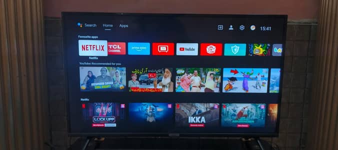 TCL 40 inch smart tv