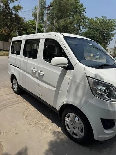Changan Karvaan Comfort 1.2.  2026 like brand new only 7500km drive