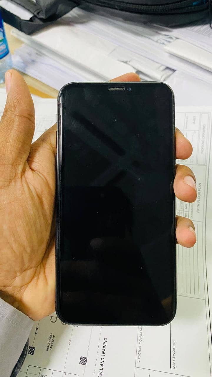 Apple iPhone X 5