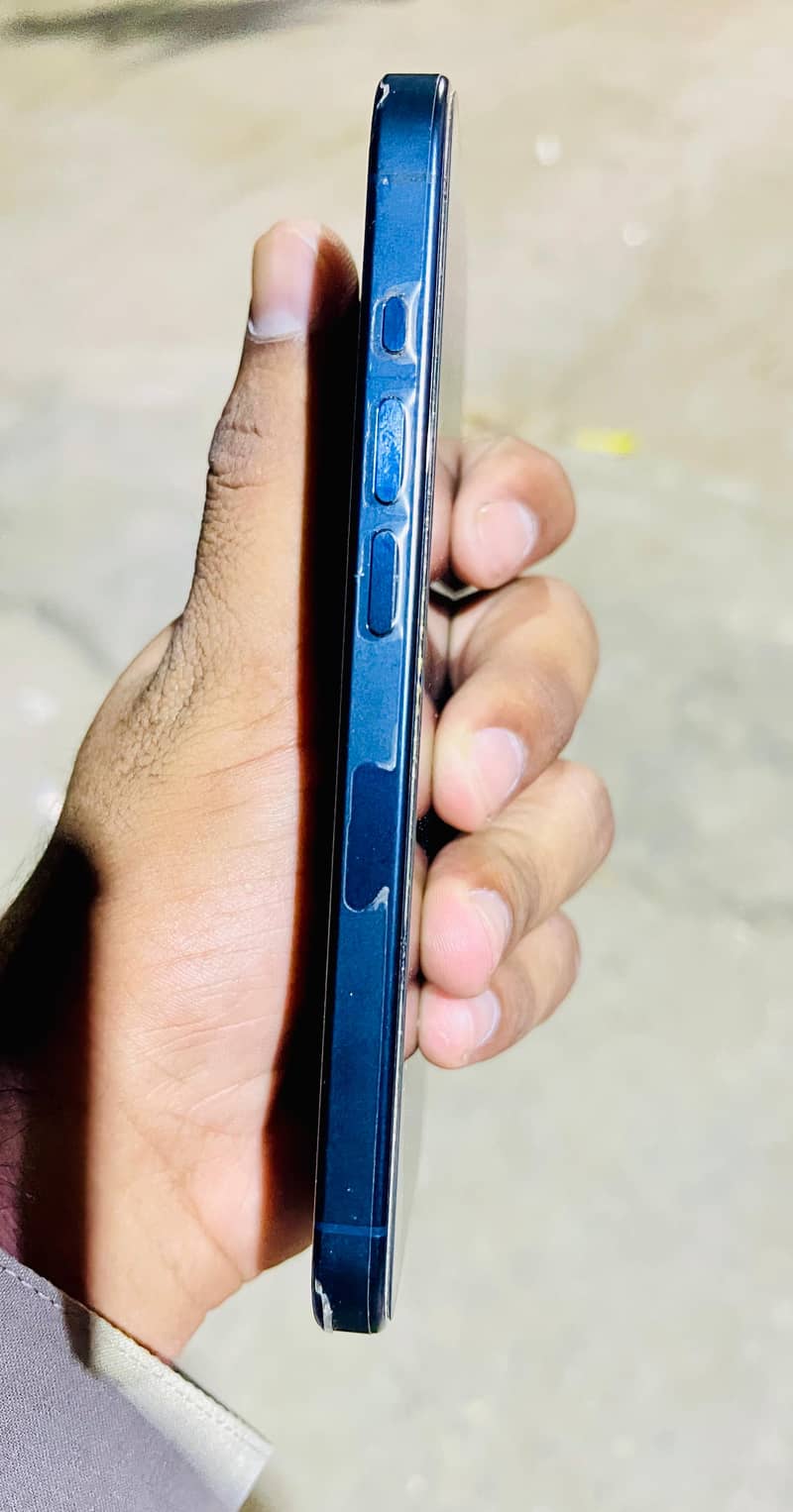 Apple iPhone 15 Pro 7