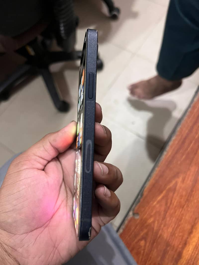 Apple iPhone 12 2