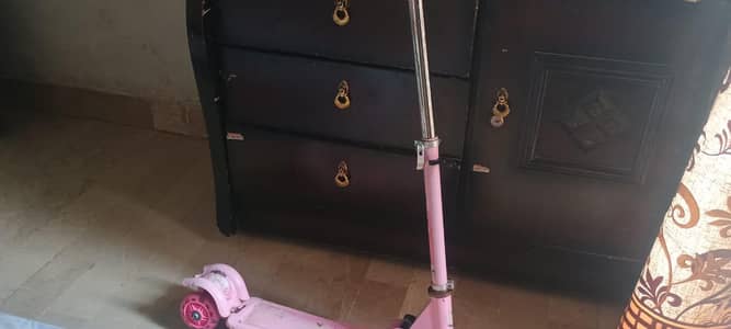 Kids Scooty – Pink Color