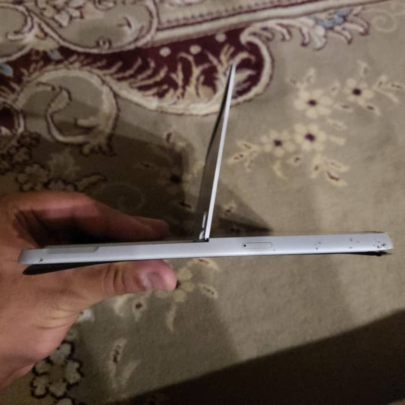 Microsoft Surface Go 2 6