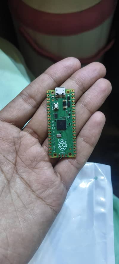 Raspberry Pi pico2 Circuit for apple  a12&a13 exploit use