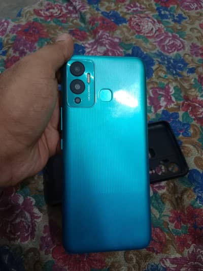 Infinix Hot 12 Play