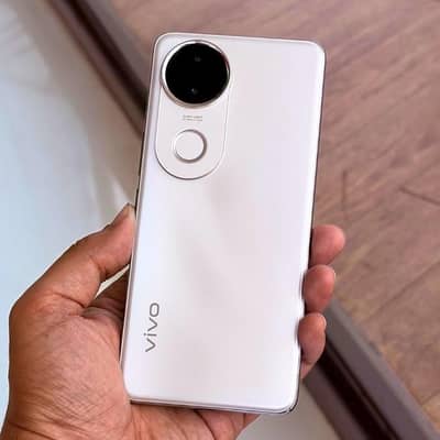 Vivo V50 12GB RAM | 256GB | Complete Box Pack | Like New