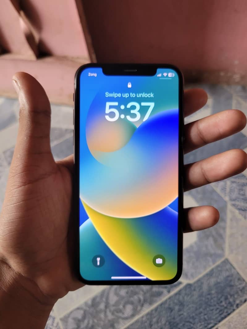 Apple iPhone X 6