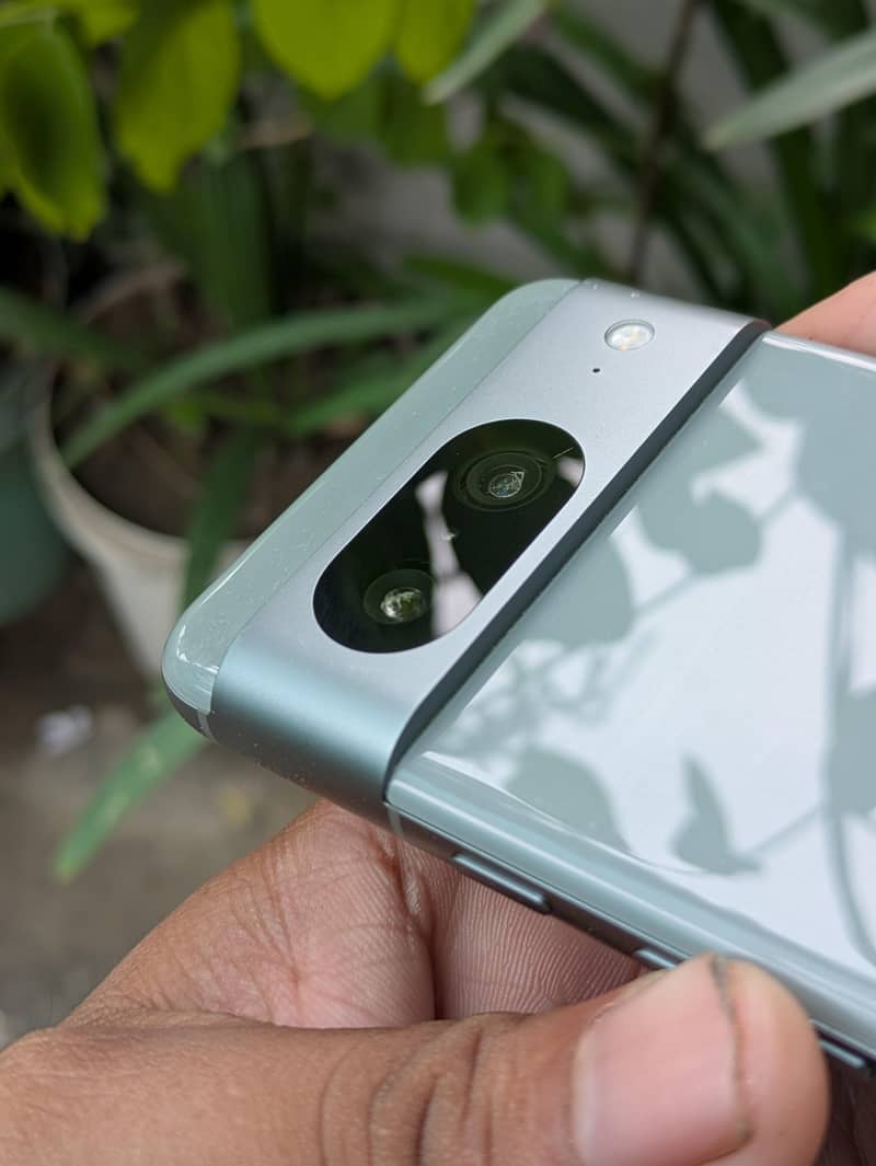Google Pixel 8 1