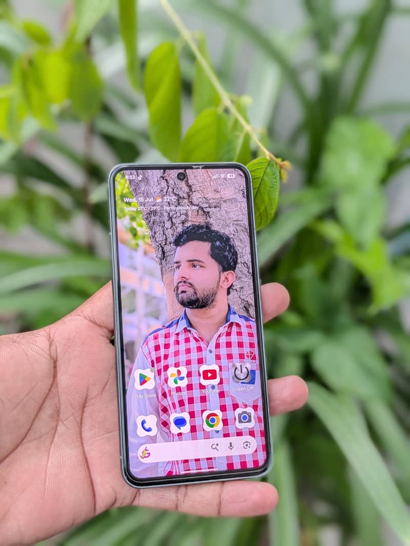 Google Pixel 8 5