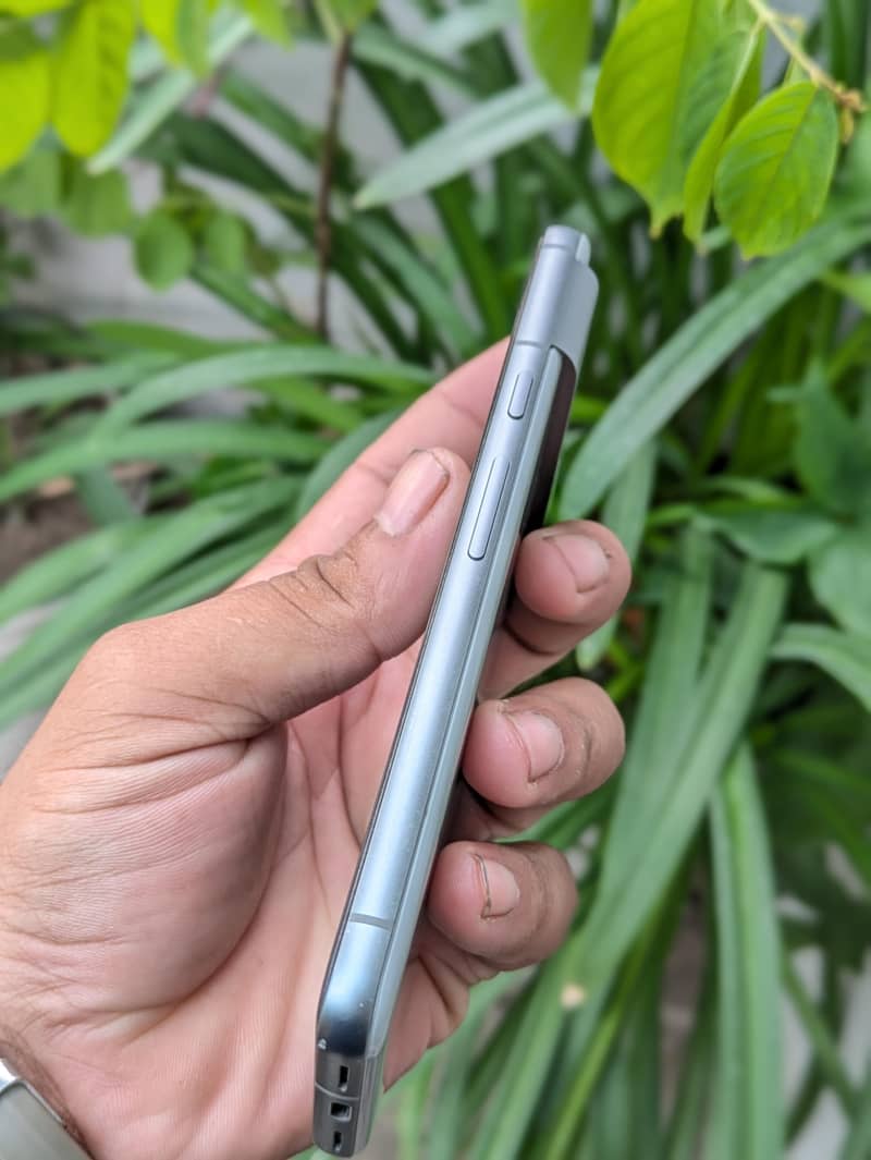 Google Pixel 8 7