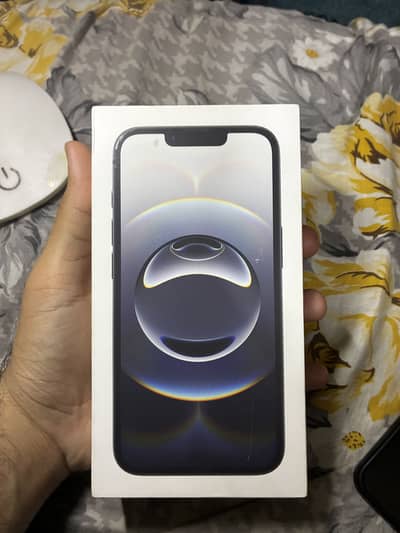 Apple iPhone 16e