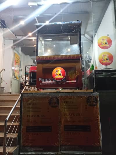 fries cart with wheels