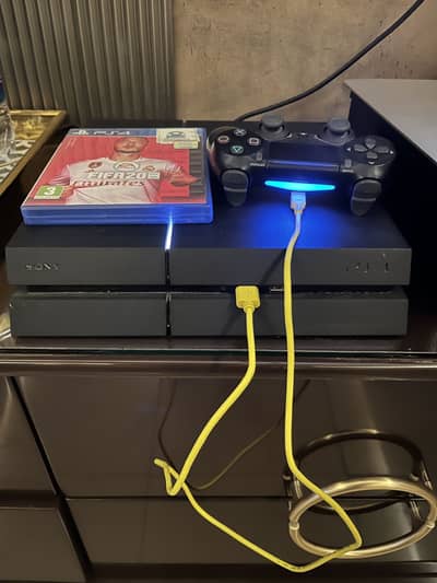 PS4 Fat 500 GB (Just like new)