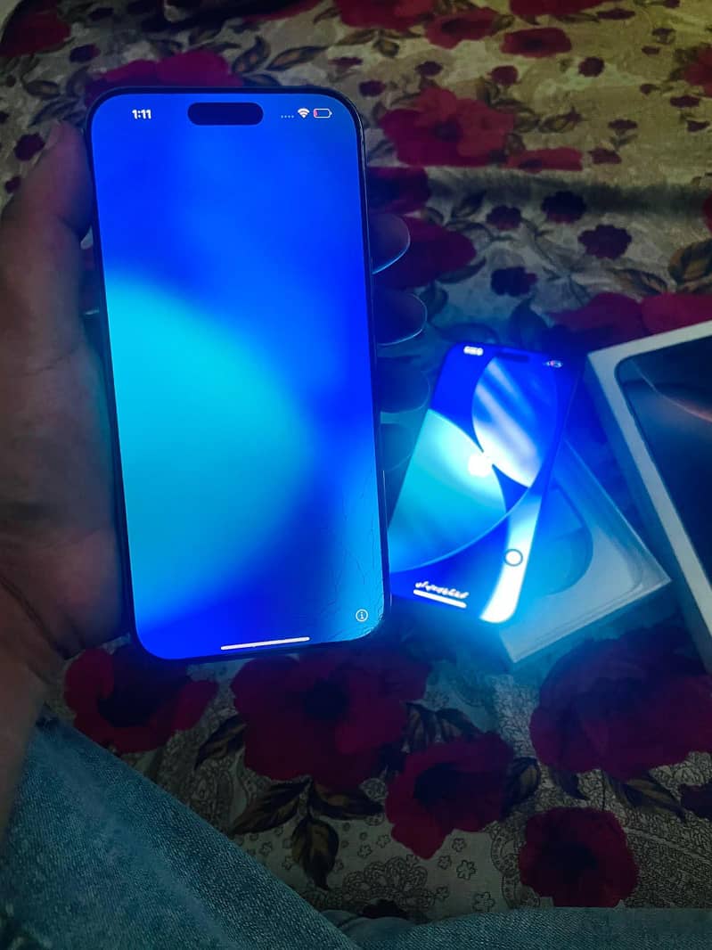 iphone 16 pro max 4