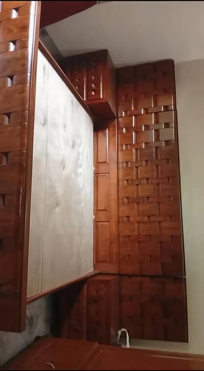 Urgent Sale: Full Bedroom Set (showcase , wardrobe )