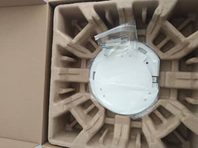 Grandstream GWN7672 Tri-Band Wi-Fi 7 Access Point.