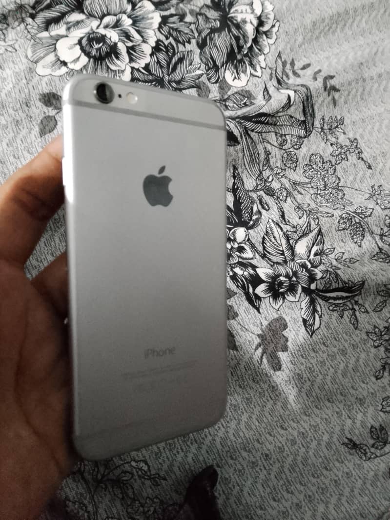 Apple iPhone 6 0
