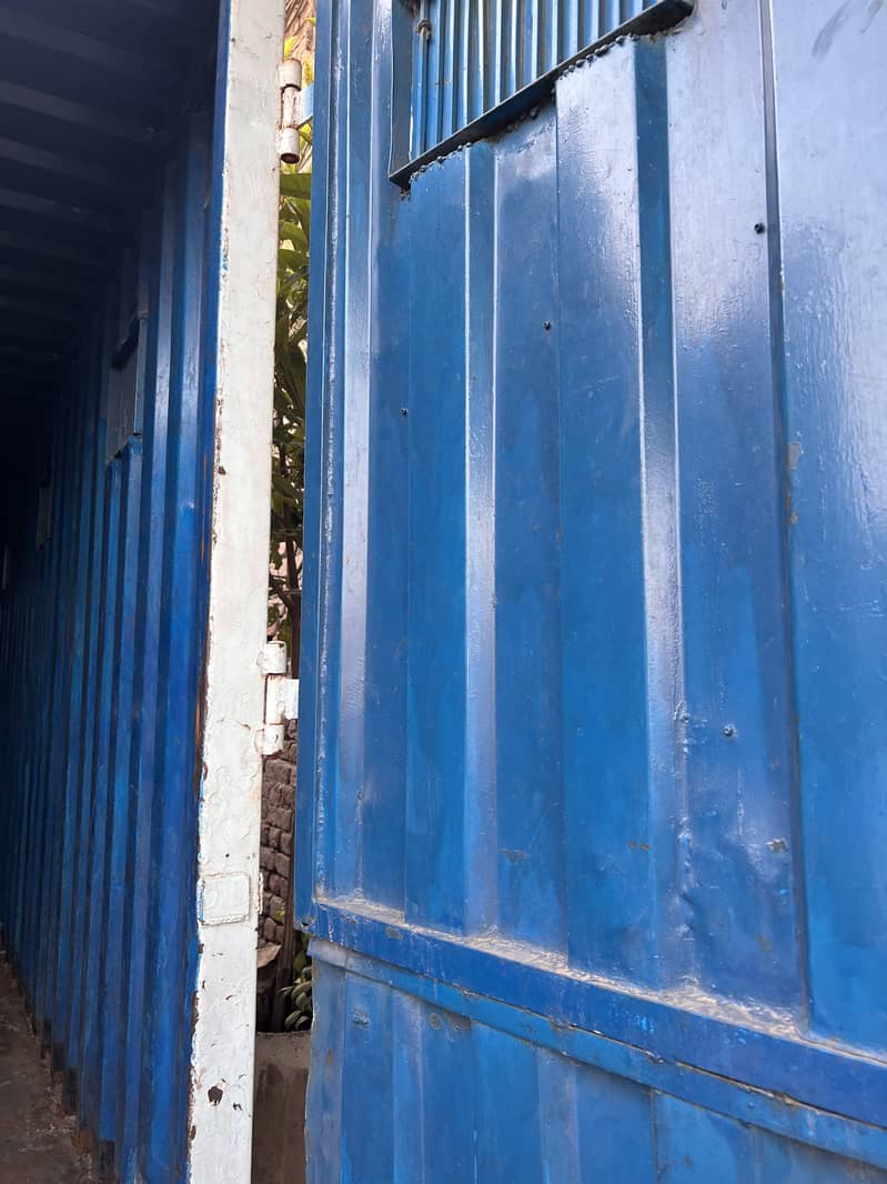 Container 14 ft 7