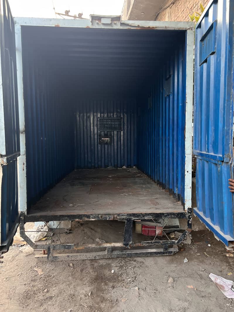 Container 14 ft 8