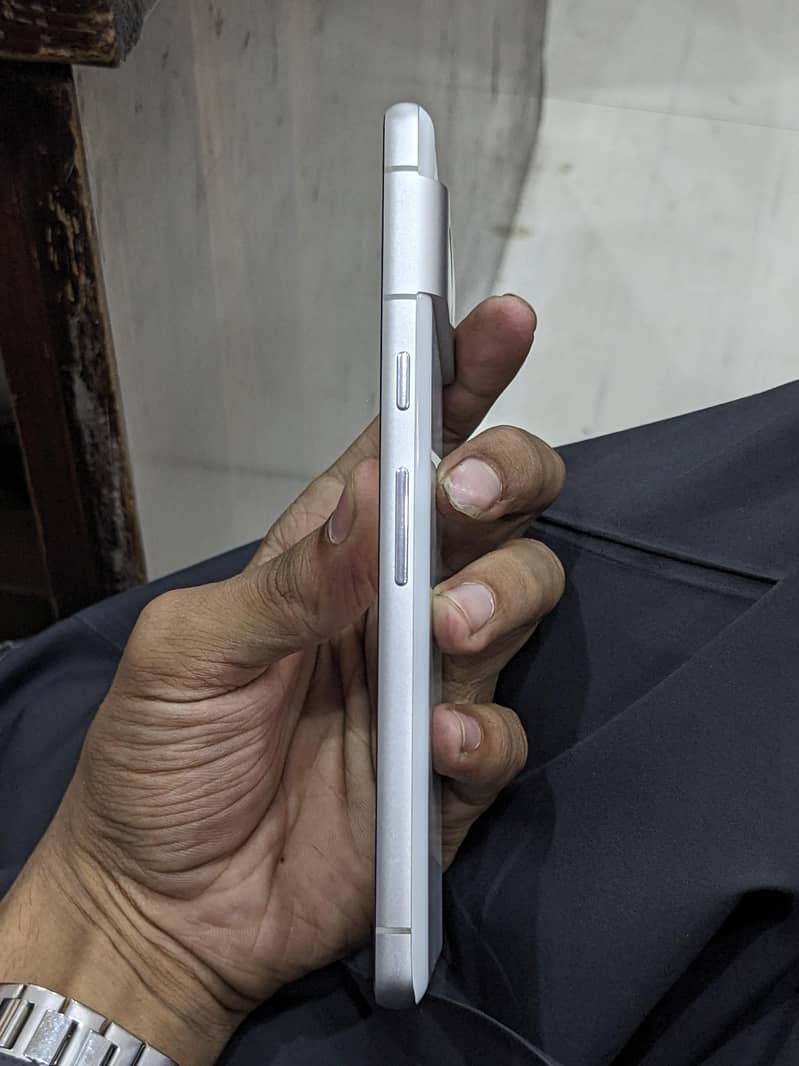 Google Pixel 7 2