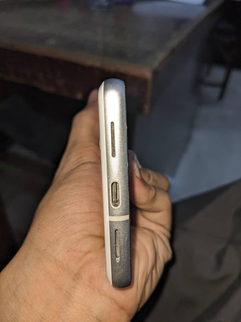 Google Pixel 7 6