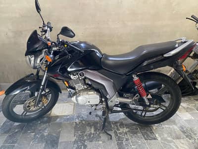 Suzuki GSX 125 2025 – Scratchless | Protection Sheet | Like Brand New