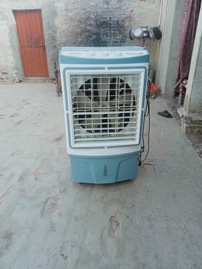 Excellent condition air cooler for sale. intact company.