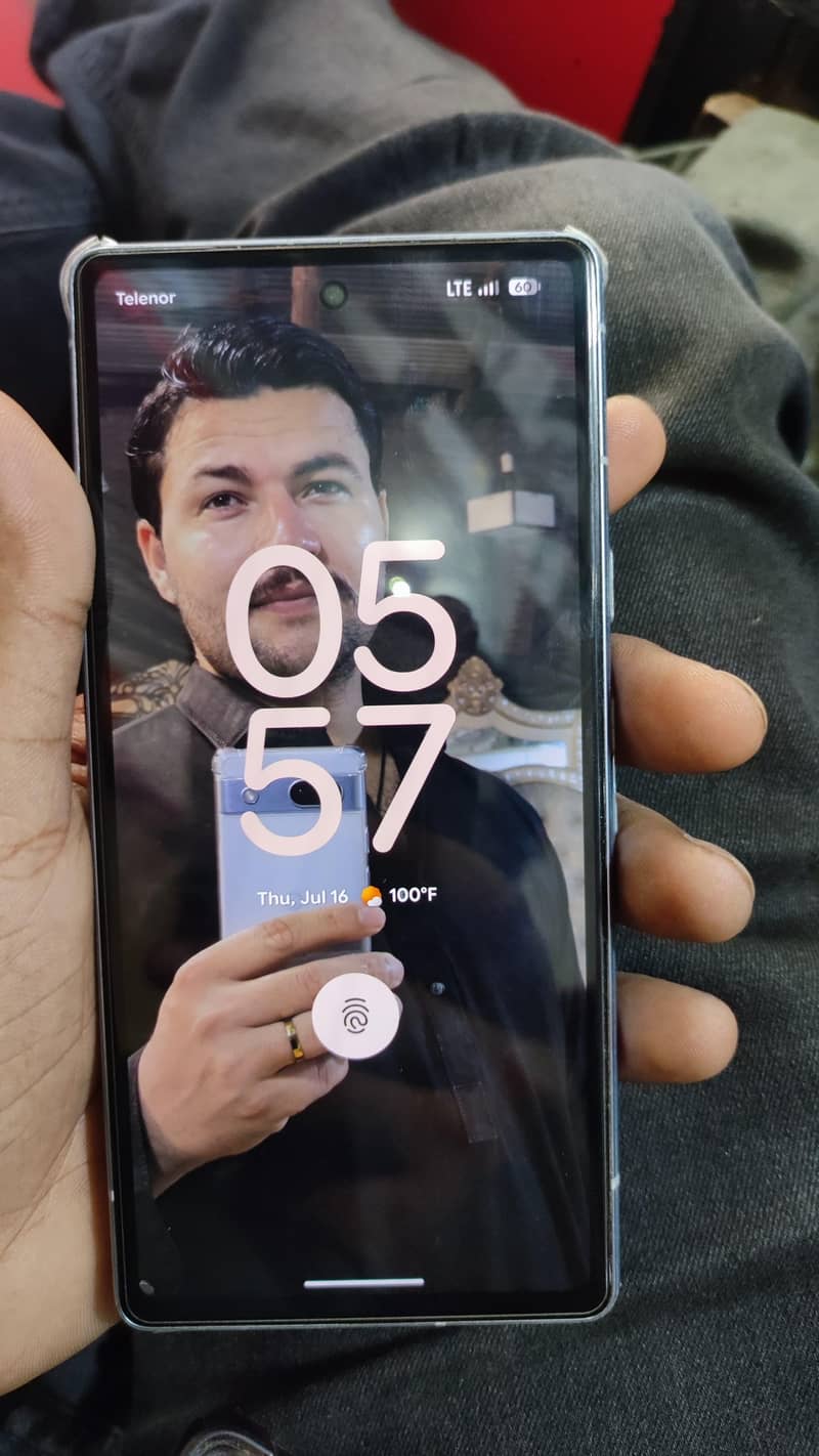 Google Pixel 7a 1