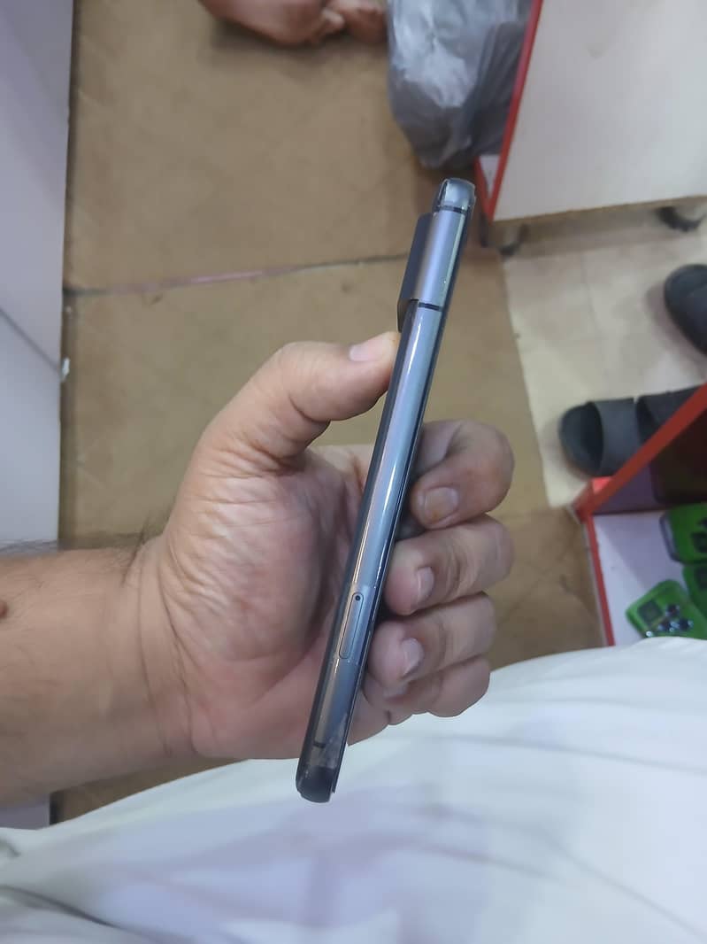 Google Pixel 8 3