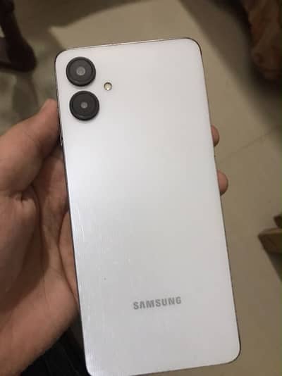 Samsung Galaxy A06 (64GB) with Box