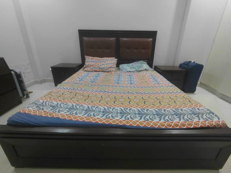 Double bed 0