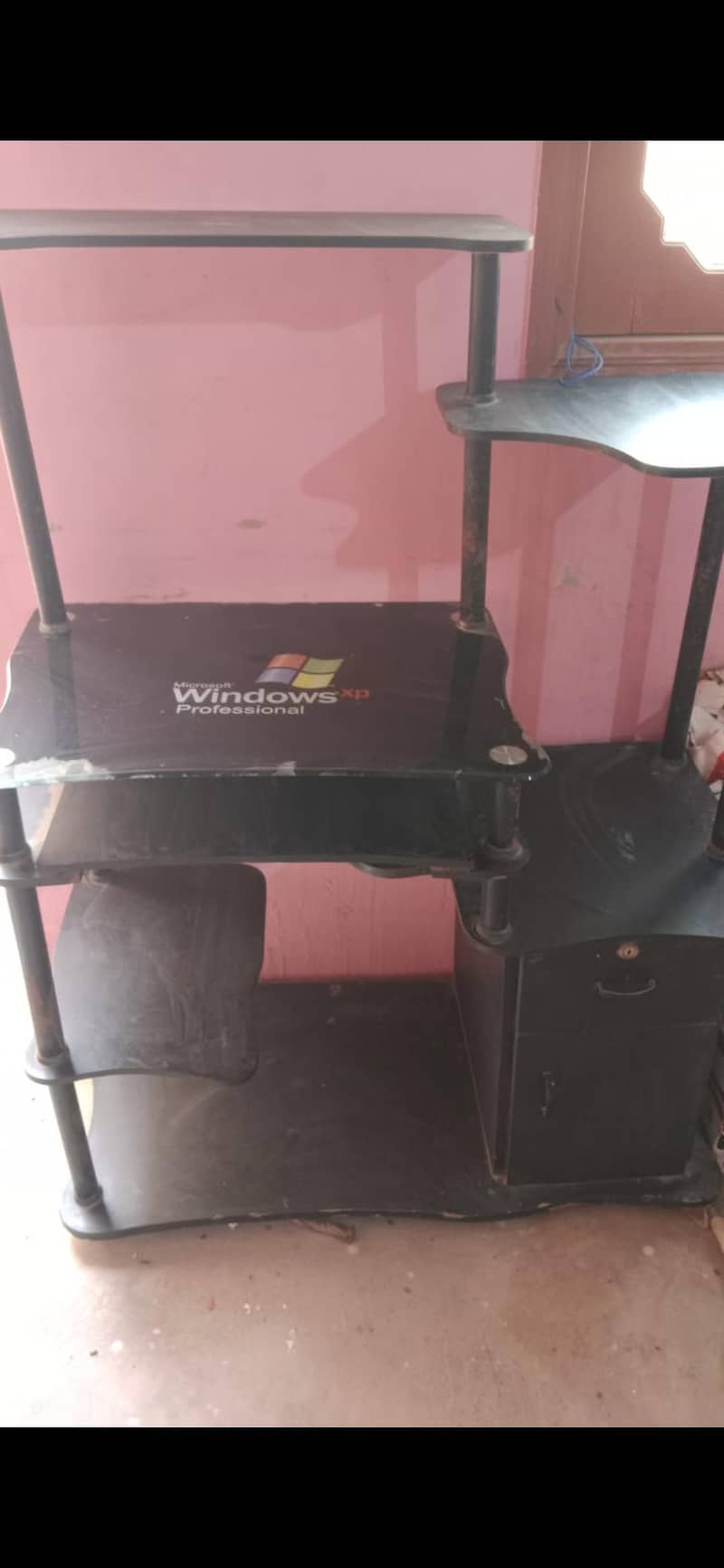 computer trolley 0