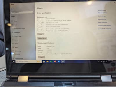Chromebook 4GB RAM / 64GB Storage -. with touch screen
