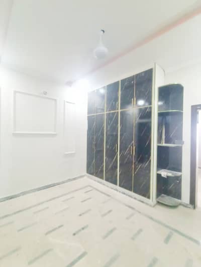 Ghouri town pH 5b Ground floor water Tanker electrity Available