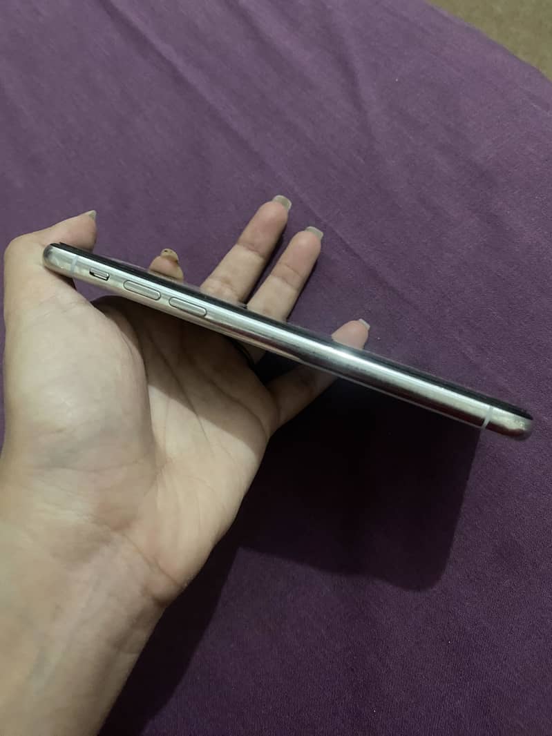 Apple iPhone X 1
