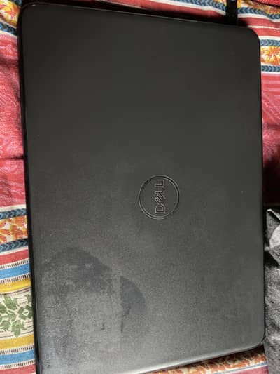 Dell Laptop 10/10 condition urgent sale