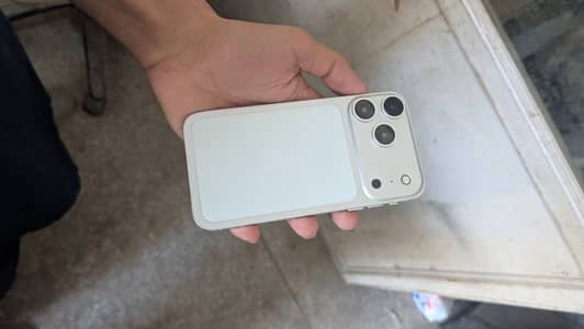 Iphone xr convert 17 factoryunlock 82battyhelth face id of h